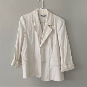 Alice + Olivia White Blazer​​​​​​​​​​​​​​​​​​​​​​​​​​​
